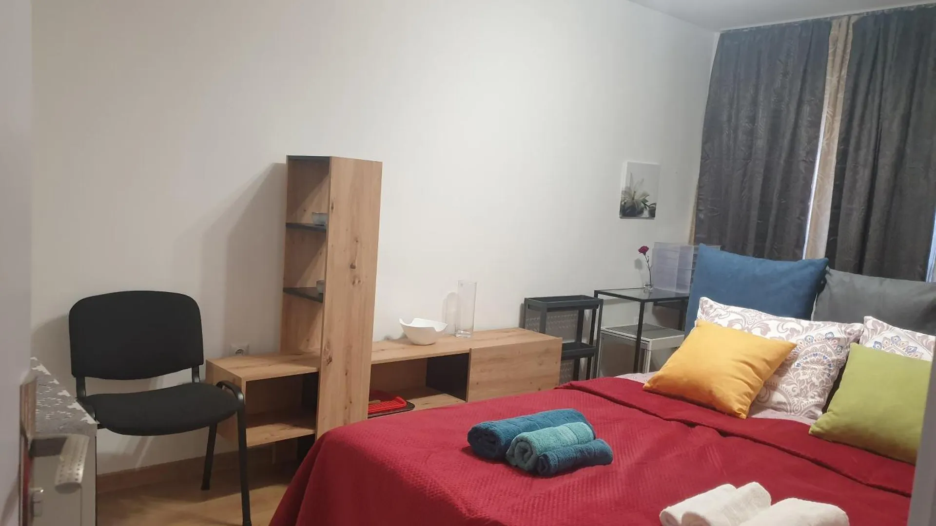 Апартаменты New The Twins Varna Two-Bedroom, Apt 3 At 15 Tsani Ginchev Street, Floor 2